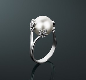 Кольцо с жемчугом бриллианты кп-65бб: белый морской жемчуг, золото 585°